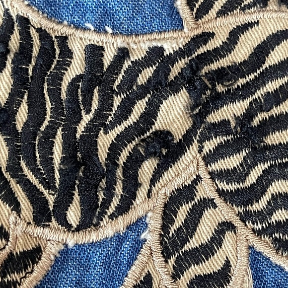 Dress Barn denim zebra safari shirt size 18/20 embroidery applique zoo teacher - Picture 13 of 16